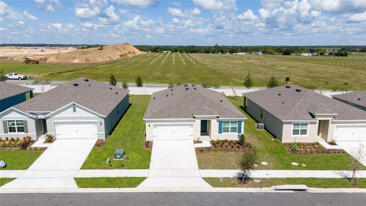 Property Photo: 804 Silver Palm Drive FL 33844
