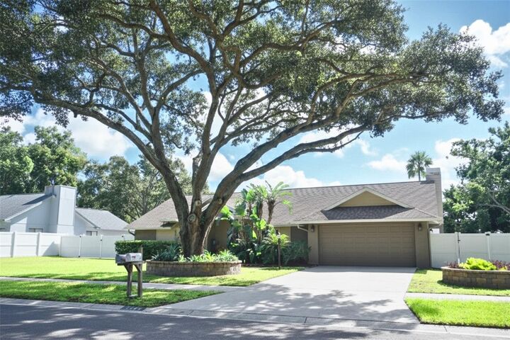 Property Photo:  3044 Avalon Terrace Drive  FL 33596 
