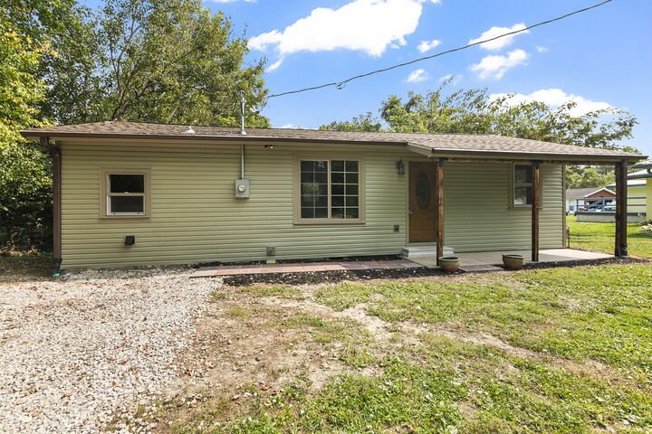 Property Photo:  518 N Johnson Avenue  IN 47404 