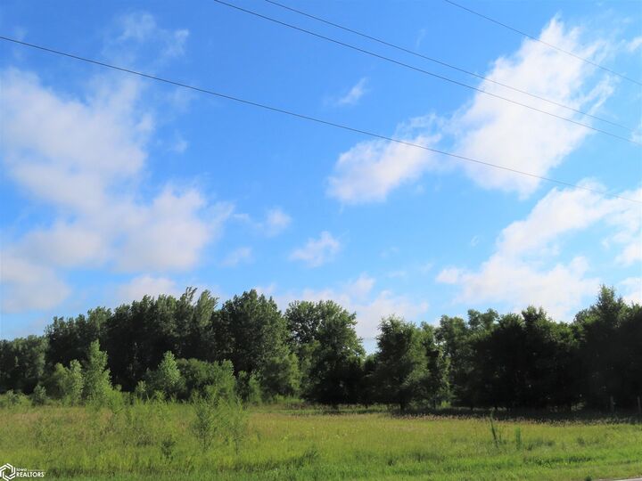 Property Photo:  2048 12th Street NE  IA 50401 