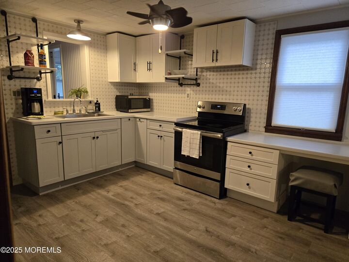 Property Photo:  40 Red Wing Avenue  NJ 08723 