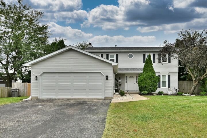 Property Photo: 6908 Lemhi Court IL 60586