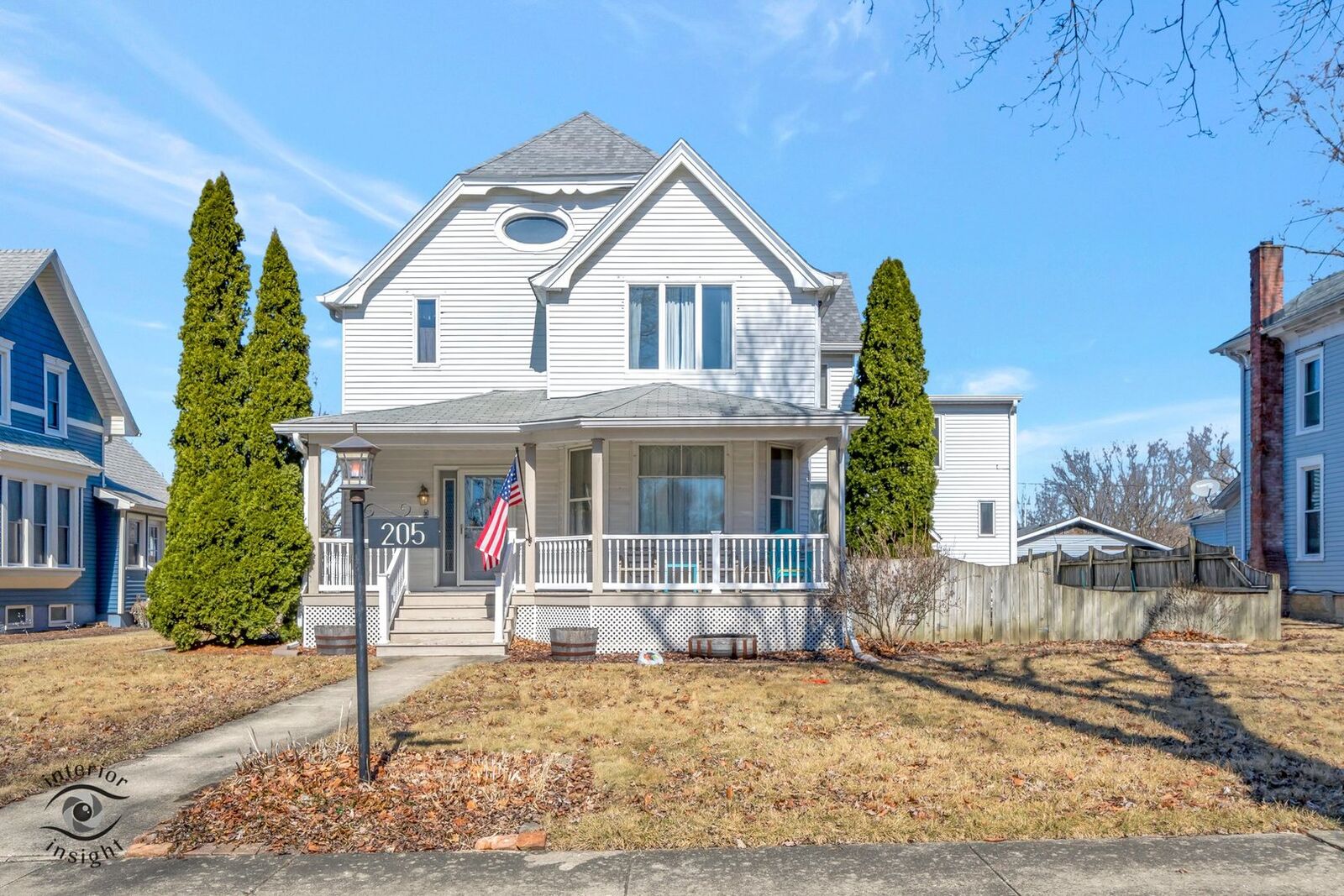 Property Photo: 205 W Crawford Street IL 60468