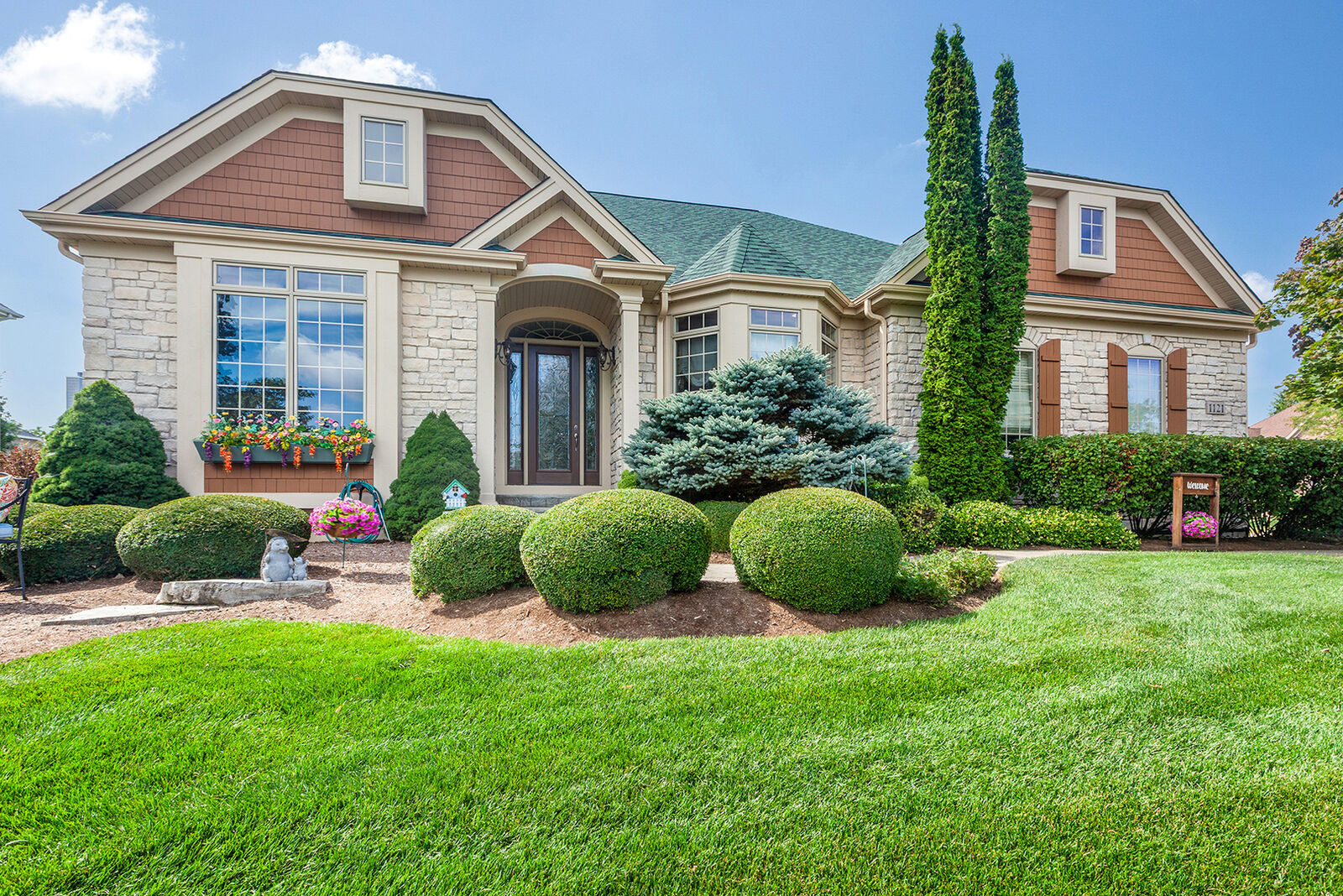 Property Photo:  