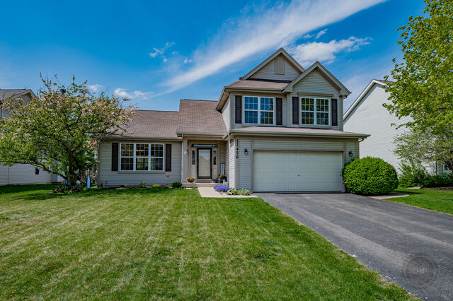 Property Photo: 11426 S Belmont Drive IL 60585