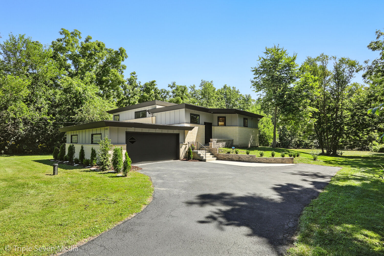 Property Photo:  18801 Ruth Drive  IL 60448 