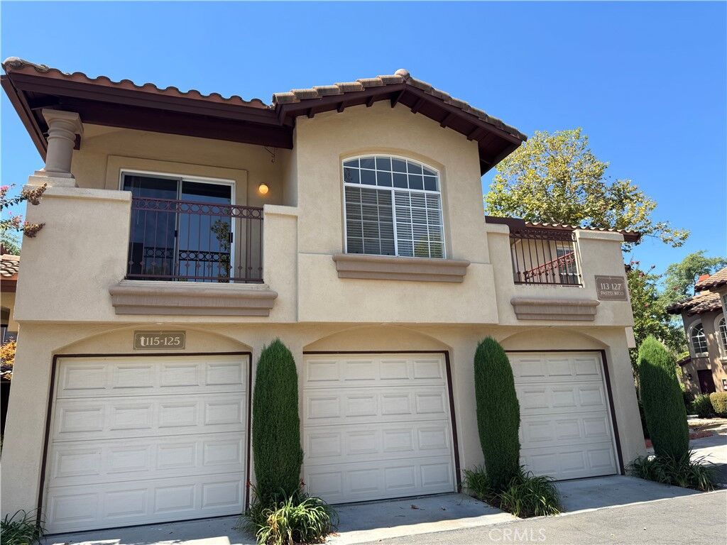 Property Photo: 125 Pasto Rico CA 92688