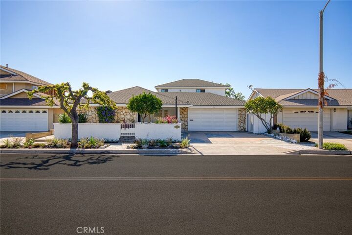 16401 Serenade Lane  Huntington Beach CA 92647 photo