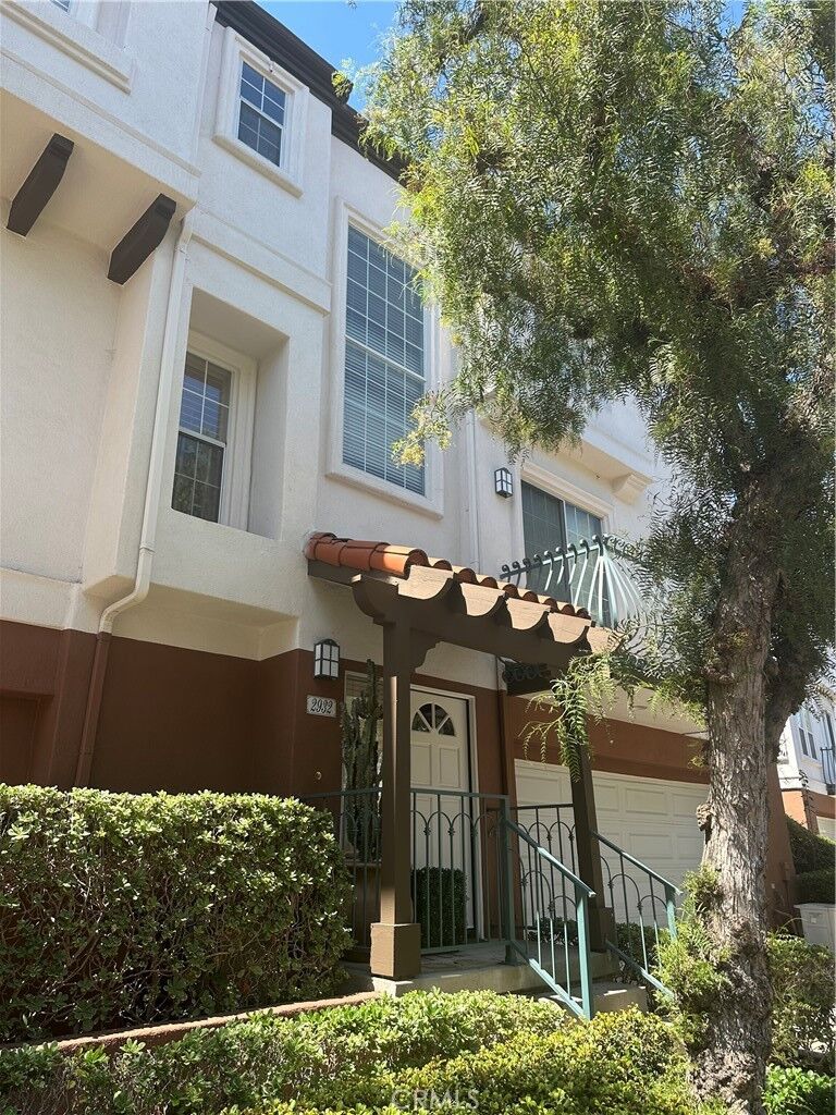 Property Photo:  2932 Ballesteros Lane  CA 92782 