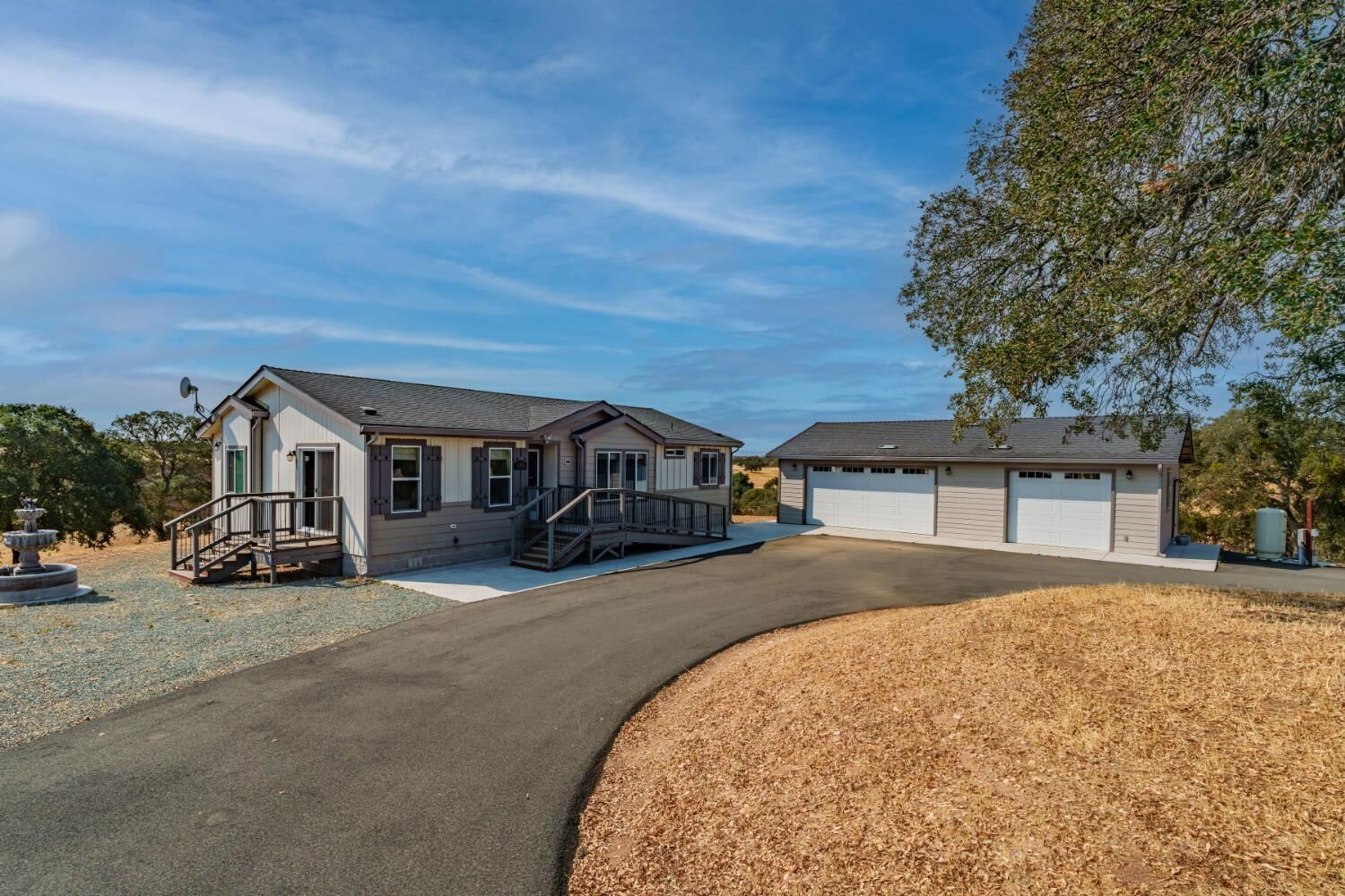 Property Photo:  393 Danna Ct  CA 95254 
