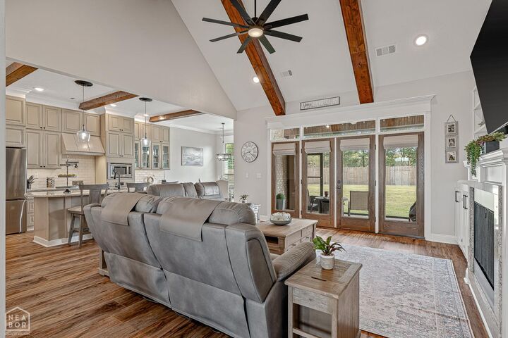 Property Photo:  2202 Chesapeake Cv  AR 72404 
