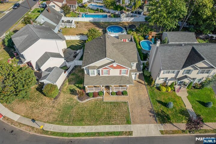 Property Photo: 79 Strathmore Terrace NJ 07663