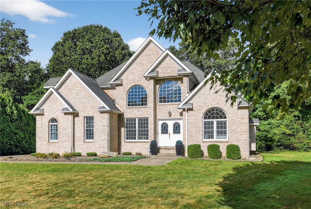 Property Photo:  108 Riviera Court  OH 44484 