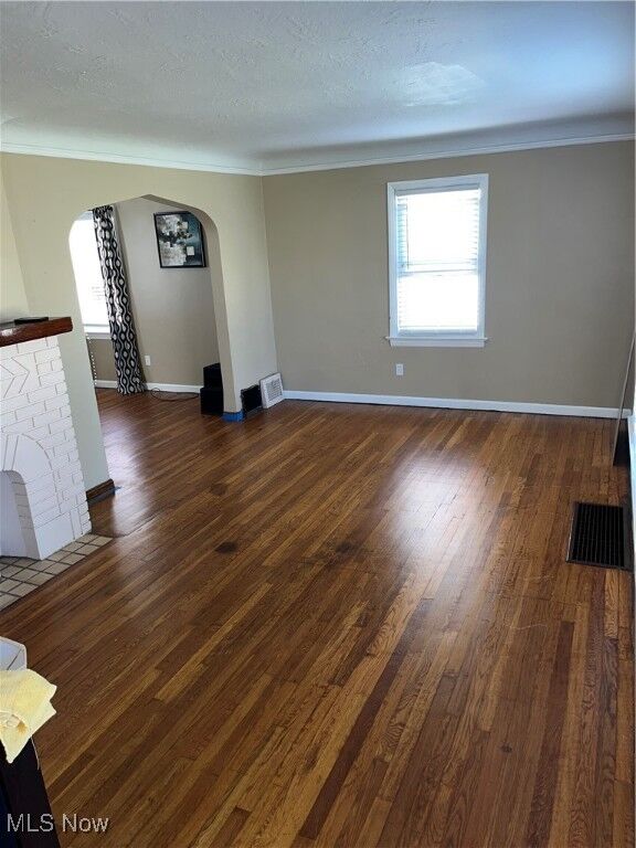 Property Photo: 21370 S Lake Shore Boulevard OH 44123