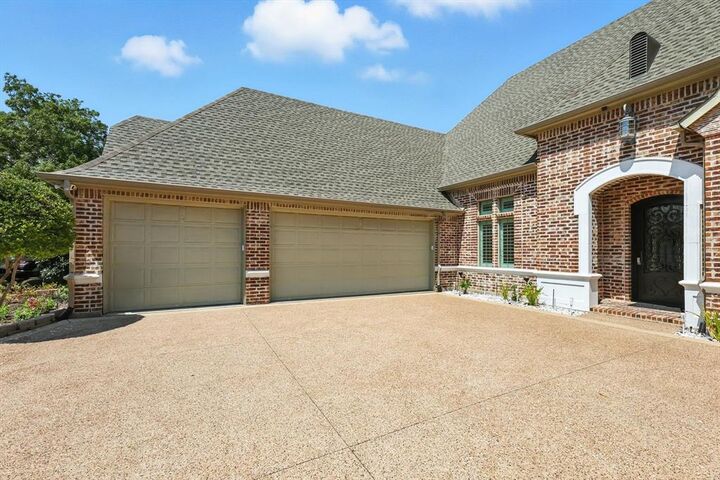 Property Photo: 6008 Springhaven Drive TX 75093
