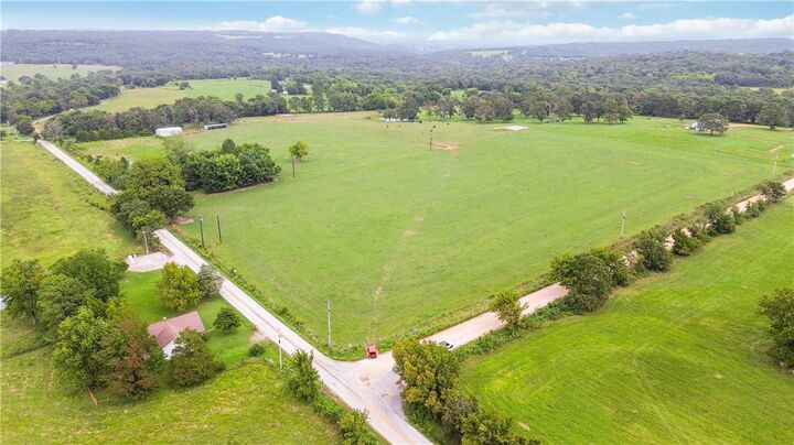 Property Photo: Cr -668 Beatty Road AR 72744