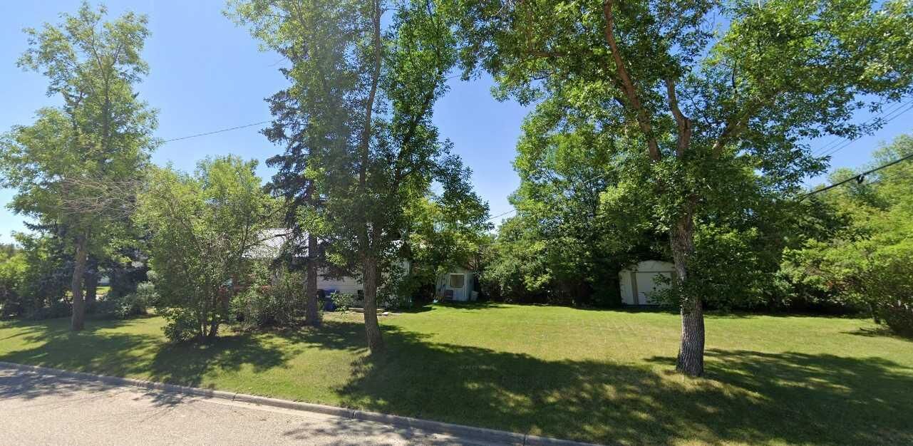 Property Photo: 2302 23 Street AB T0L 1R0
