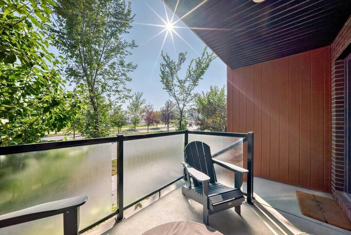 Property Photo: 3217 39 Street NW AB T3B 6G6
