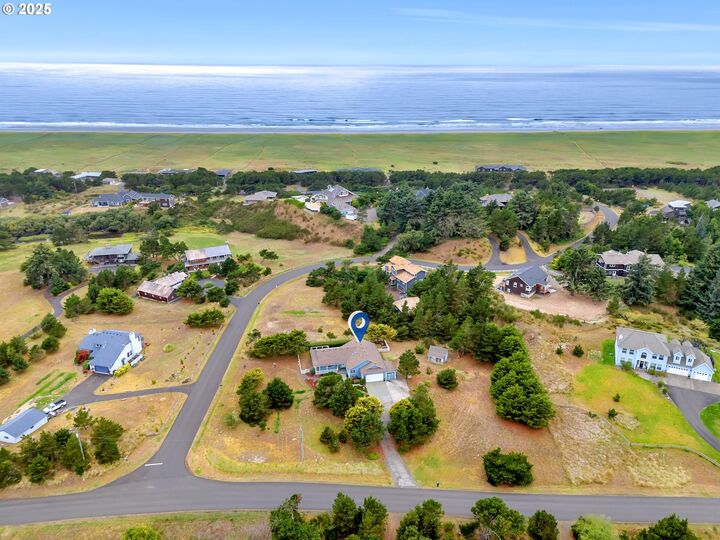 Property Photo: 90114 Manion Dr OR 97146