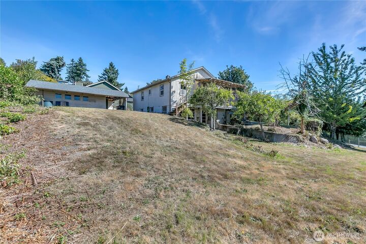 Property Photo: 21325 6th Avenue S WA 98198