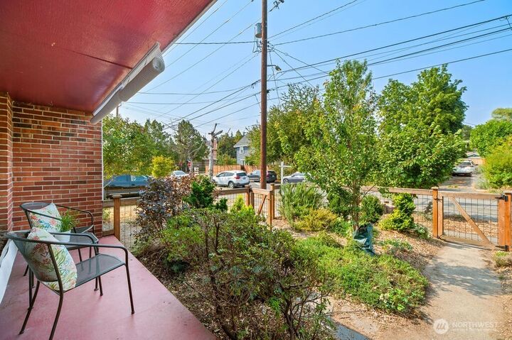 Property Photo: 5114 46th Avenue S WA 98118