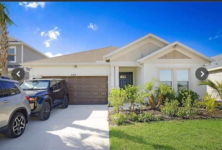 545 SE Ranch Oak Circle  Port Saint Lucie FL 34953 photo