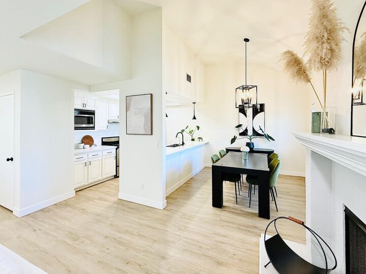 Property Photo: 3705 Terstena Place 201 CA 95051