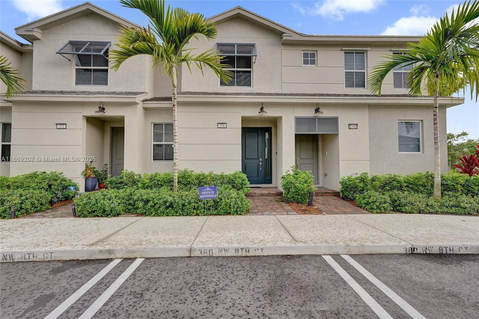 Property Photo: 376 NW 8th Ct FL 33060