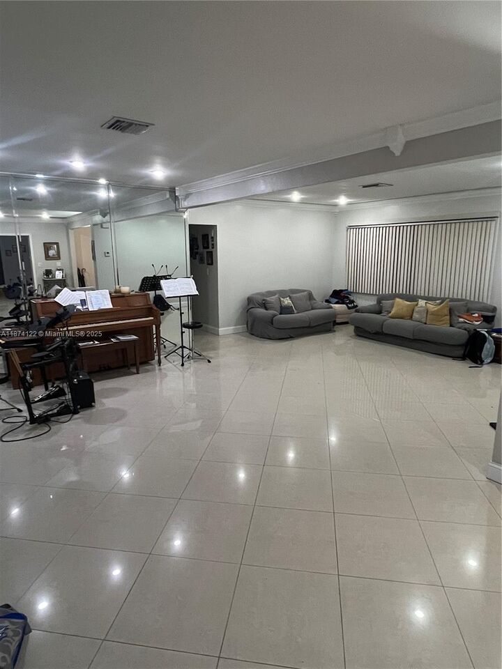 Property Photo:  7521 SW 57th Ter  FL 33143 
