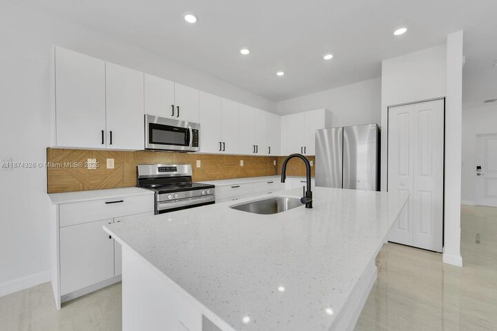 Property Photo:  14888 SW 163rd Ter  FL 33187 