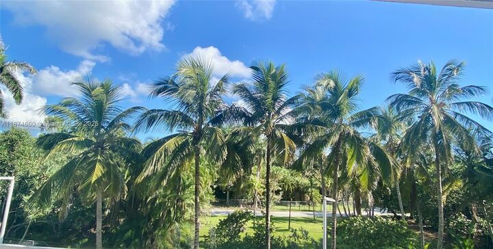 177 Ocean Lane Dr 212  Key Biscayne FL 33149 photo