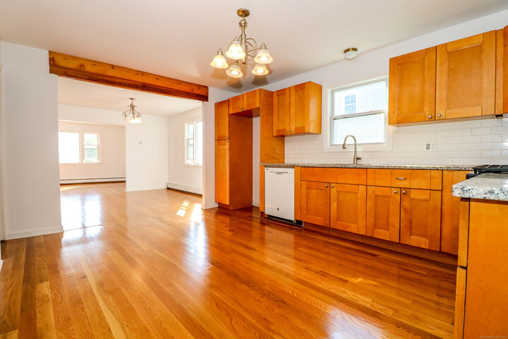 Property Photo: 1298 Madison Avenue CT 06606