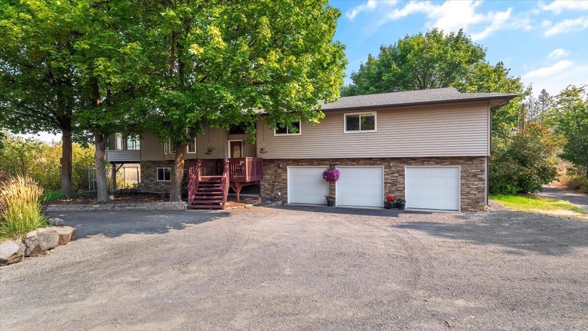 Property Photo:  5202 N Hayford Rd  WA 99224 