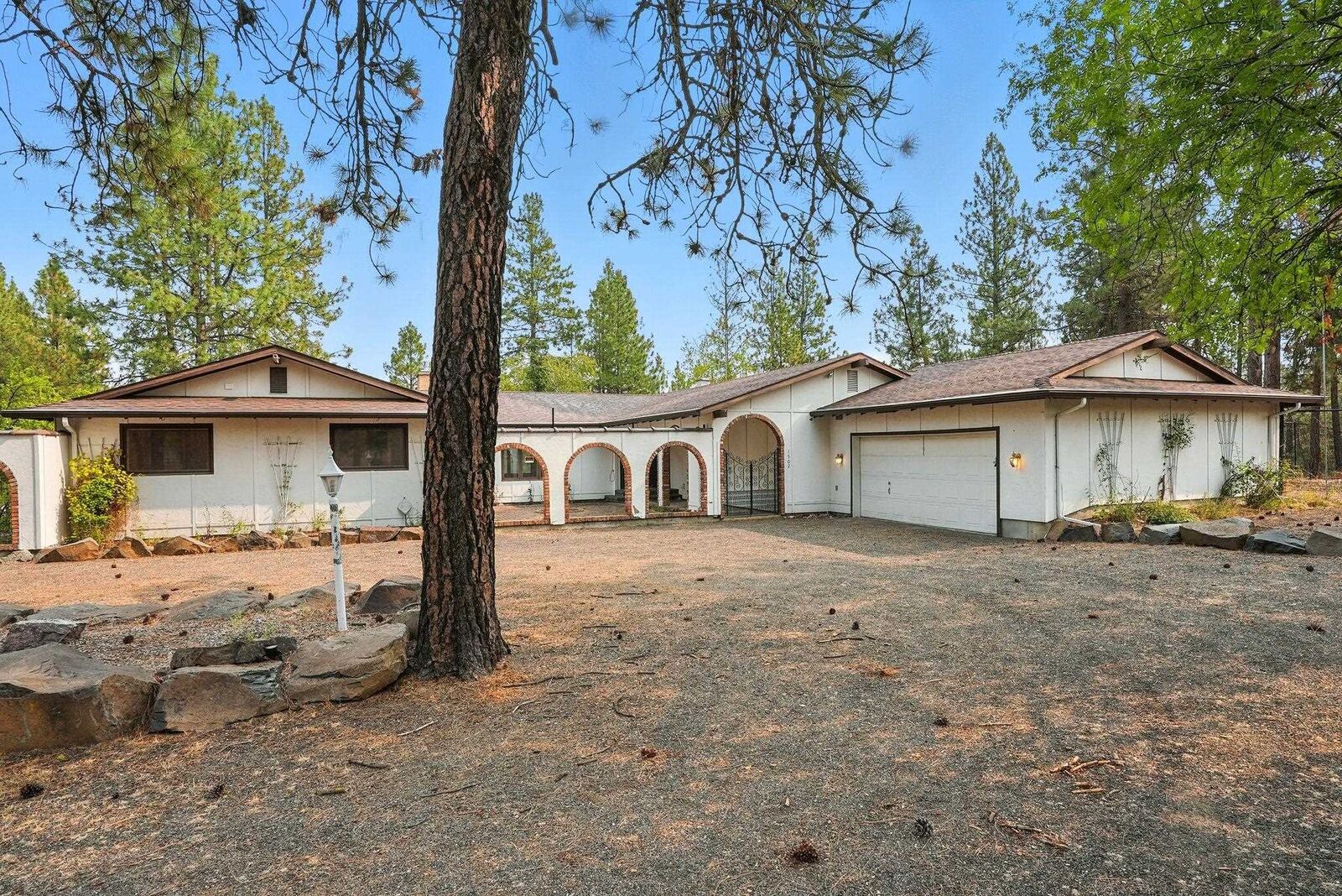 Property Photo: 1502 N Wrangler Dr WA 99022