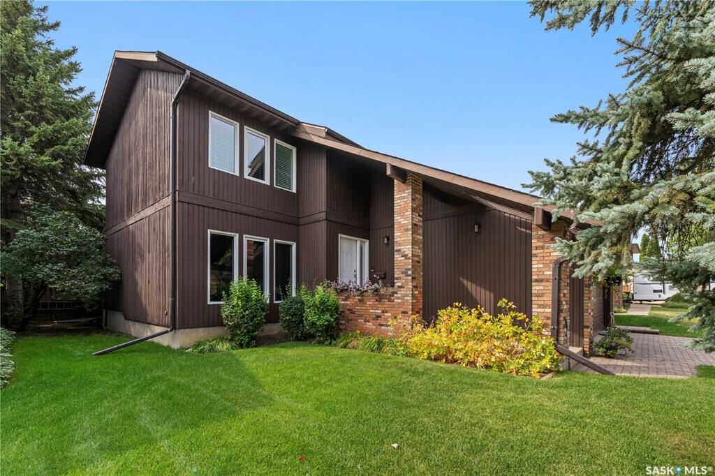 Property Photo: 619 Frobisher Terrace SK S7K 4Z1