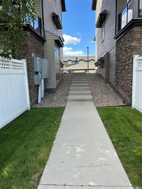 Property Photo: 110 Shillington Crescent 505 SK S7M 3Z8