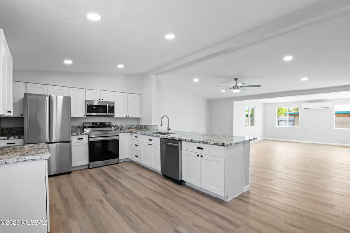 Property Photo: 4326 N Radin Avenue AZ 85705