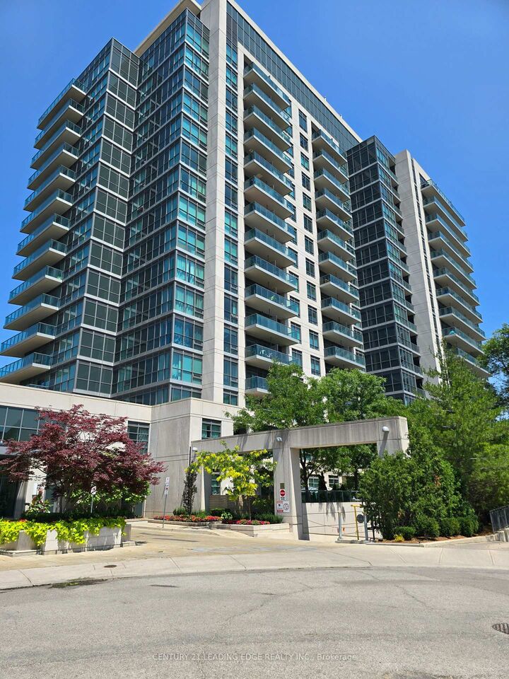 Property Photo:  35 Brian Peck Crescent 914  ON M4G 0A5