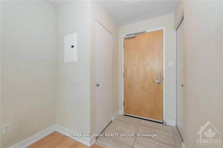 Photo de la propriété: 40 Nepean Street 2003 ON K2P 0X5
