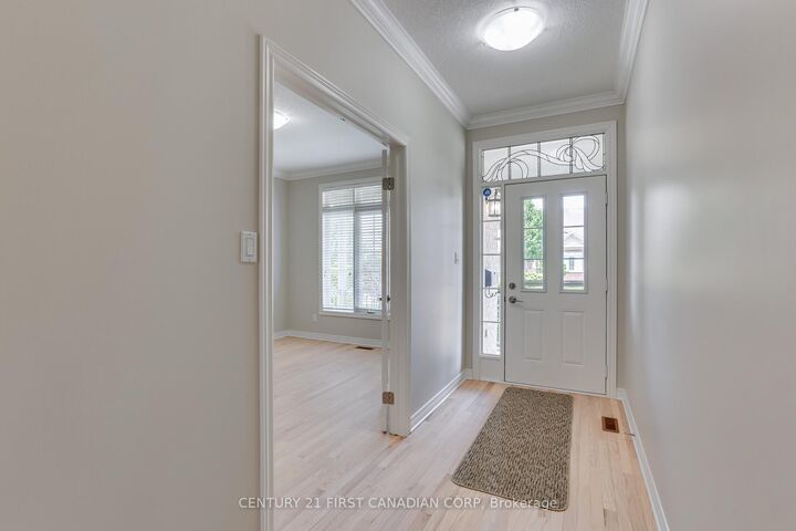 Property Photo: 507 Blue Jay Drive ON N5X 4K7