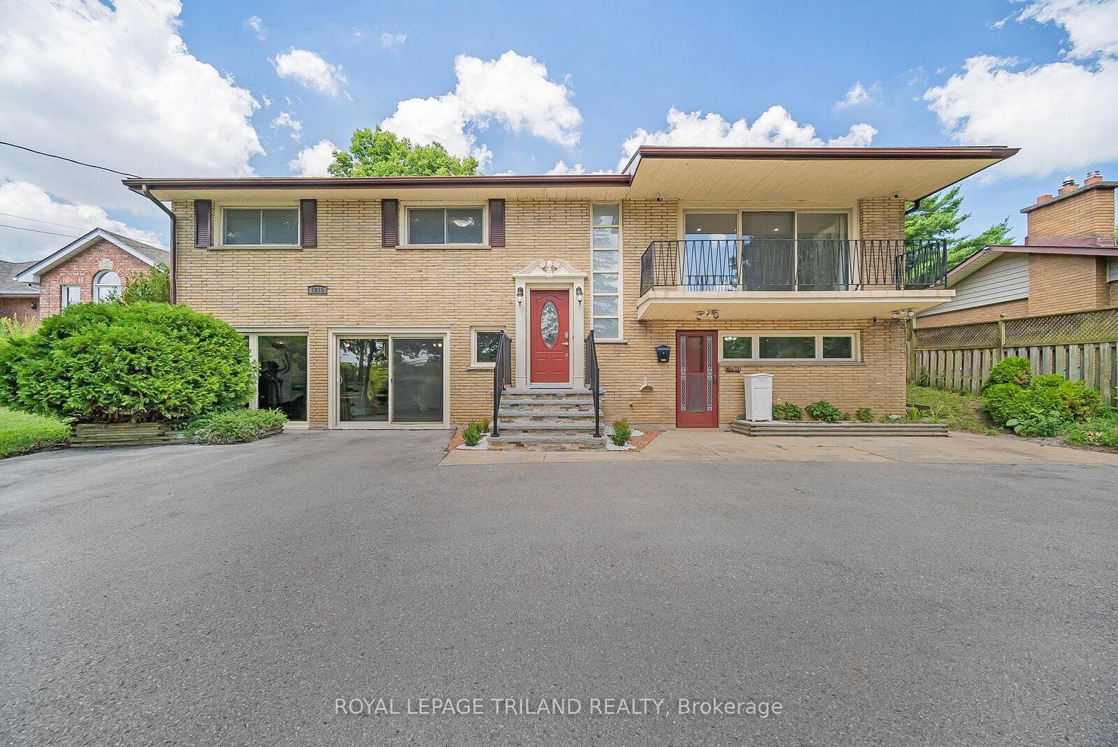 Property Photo:  1210 Hamilton Road  ON N5W 1A9 