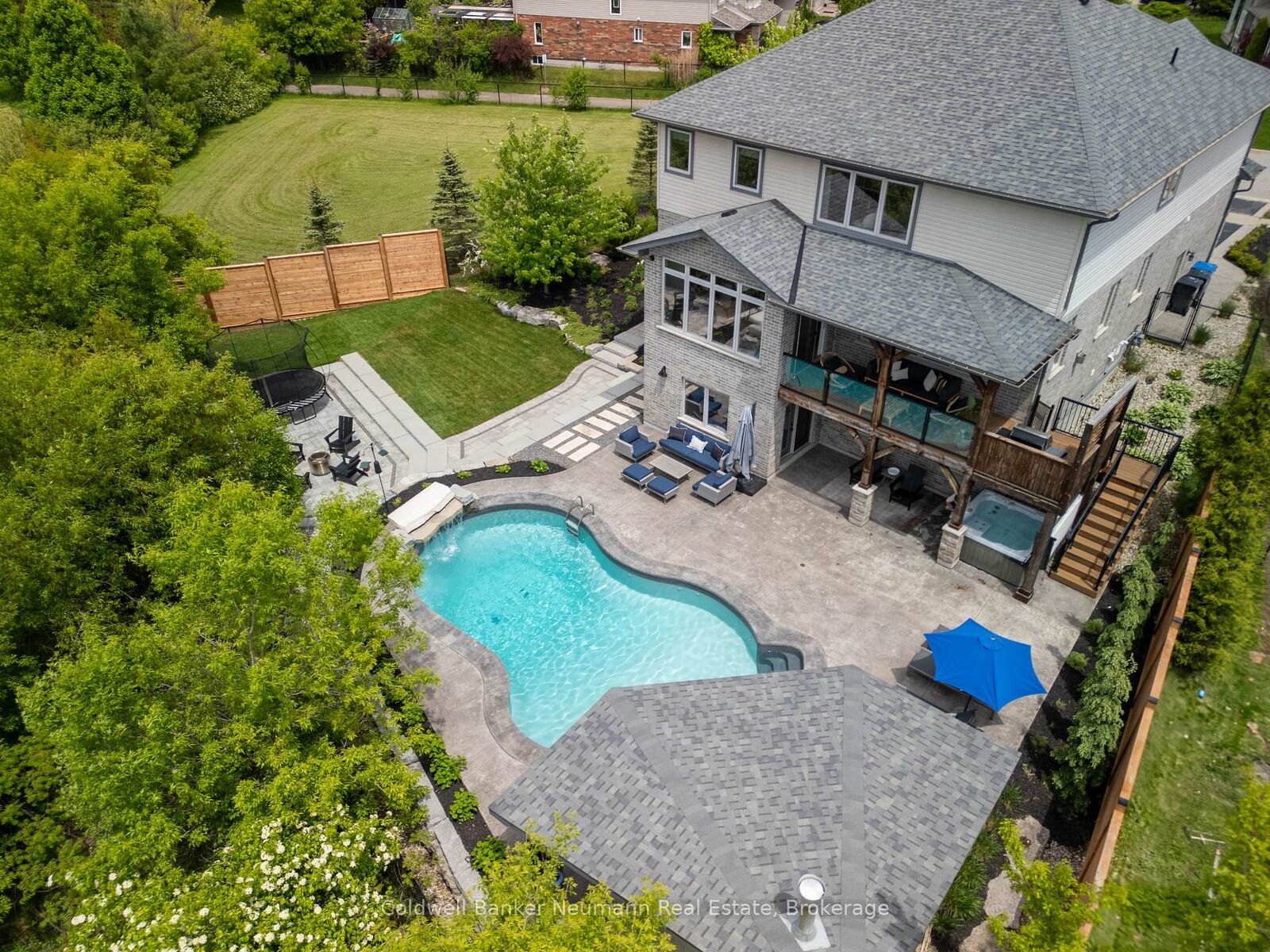 Property Photo:  22 Hilltop Road  ON N1E 7L4 
