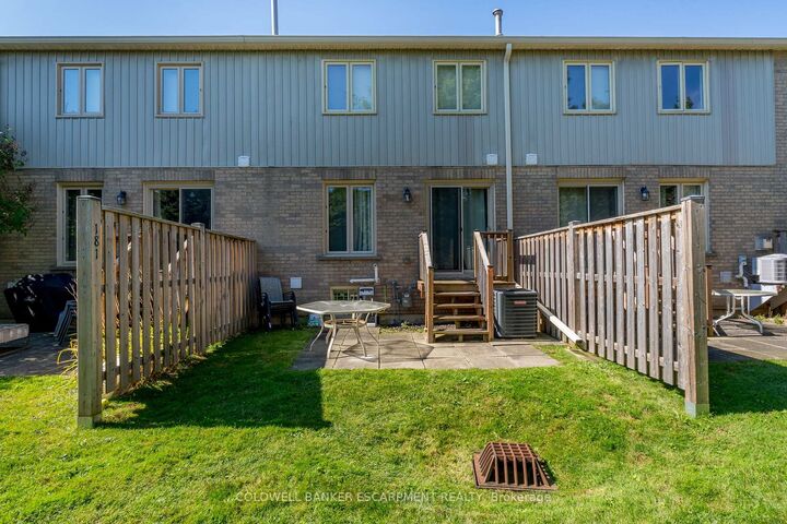 Property Photo:  302 College Avenue W 181  ON N1G 4T6 