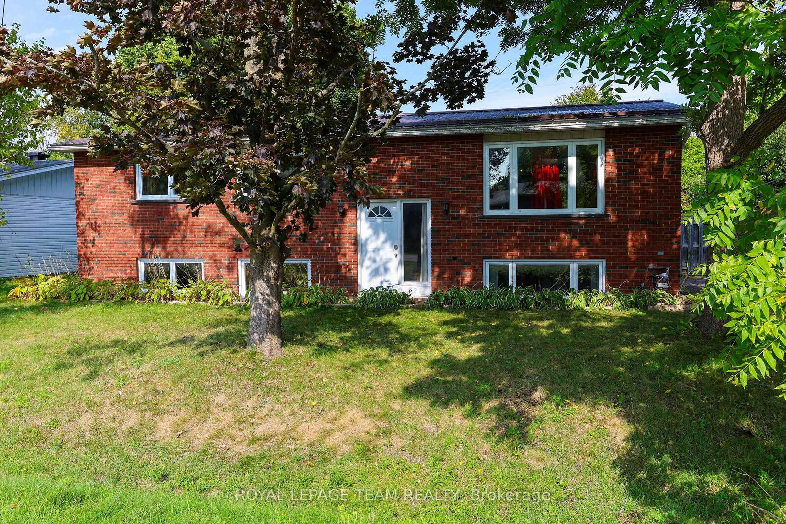 Property Photo:  425 Joseph Street  ON K0G 1J0 