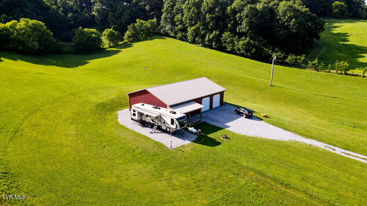 Property Photo: 269 Oklahoma Road TN 37690