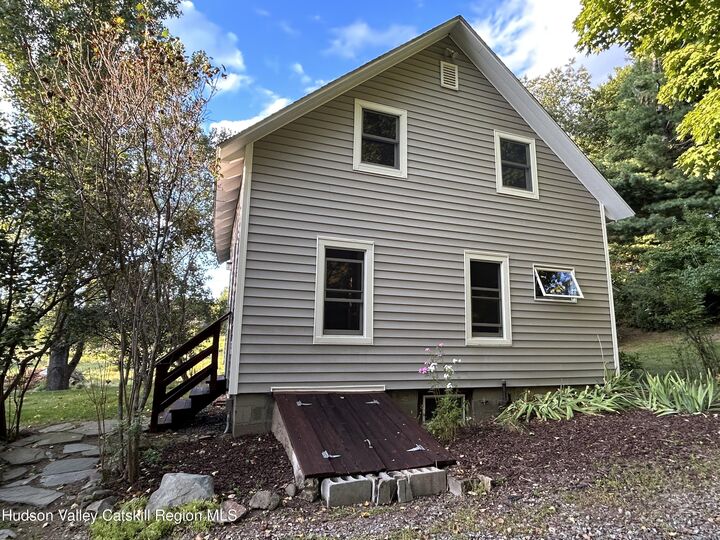 Property Photo:  861 Snydertown  NY 12521 