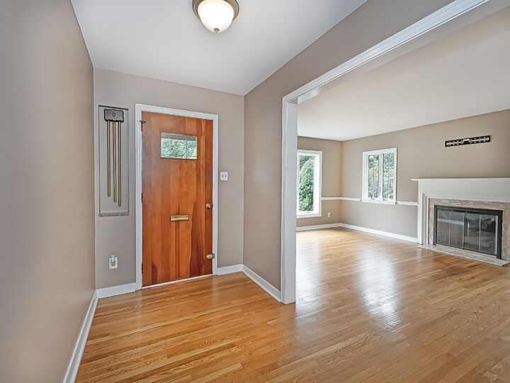 Property Photo:  286 Twin Hills Dr  PA 15216