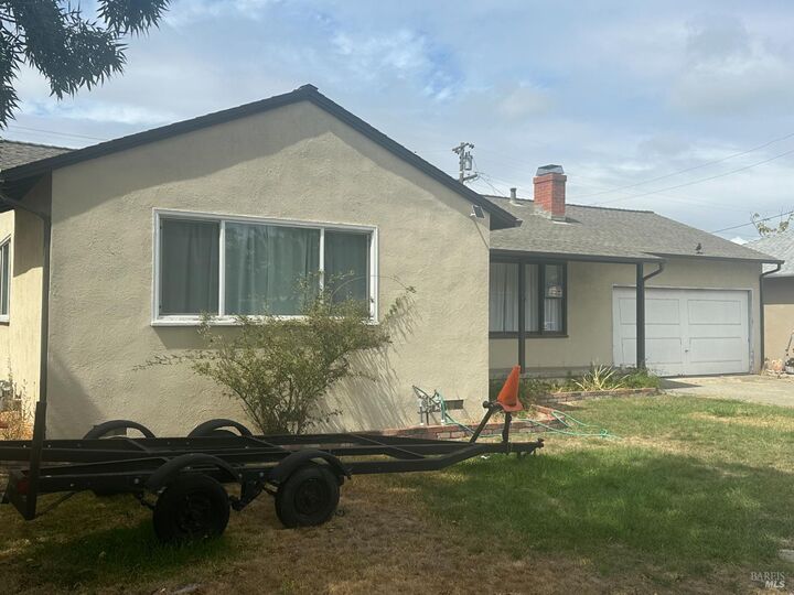 Property Photo:  827 Rosewood Avenue  CA 94591 