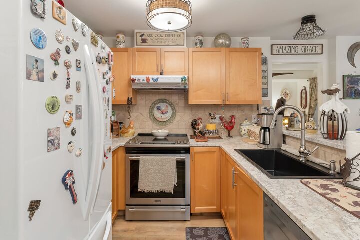 Property Photo:  2167 152 Street 103  BC V4A 4P1 