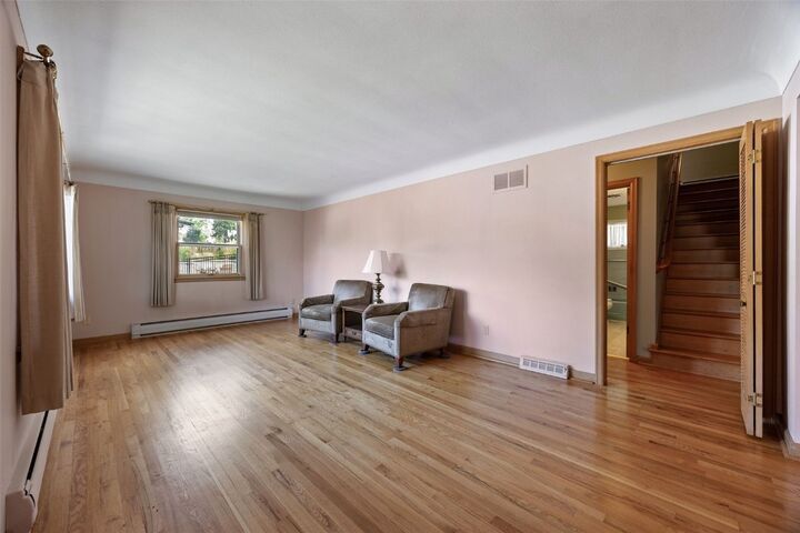 Property Photo:  18 Blake Terrace SE  IA 52403 